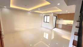 4 Bedroom House for sale in Talon Singko, Metro Manila