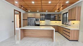 6 Bedroom House for sale in BF Homes, Metro Manila