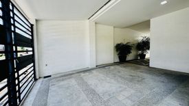 4 Bedroom House for sale in Almanza Dos, Metro Manila