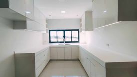 3 Bedroom Townhouse for sale in Moonwalk, Metro Manila