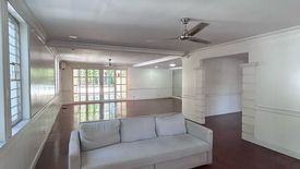 3 Bedroom House for rent in Dasmariñas North, Metro Manila near MRT-3 Magallanes