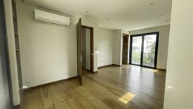 5 Bedroom House for rent in McKinley Hill Village, McKinley Hill, Metro Manila