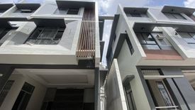 3 Bedroom Townhouse for sale in Veterans Village, Metro Manila near LRT-1 Roosevelt