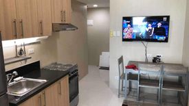 1 Bedroom Condo for sale in Salcedo Square, San Lorenzo, Metro Manila