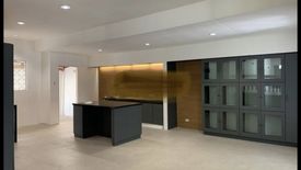 5 Bedroom House for rent in Merville, Metro Manila