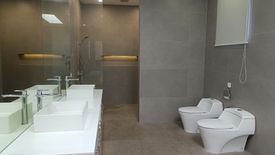 6 Bedroom House for rent in Merville, Metro Manila