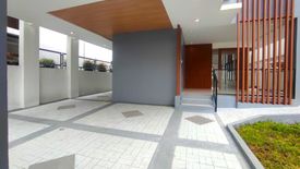 5 Bedroom House for sale in Marcelo Green Village, Metro Manila