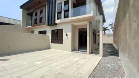 4 Bedroom House for sale in Don Bosco, Metro Manila