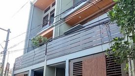 5 Bedroom House for sale in Don Bosco, Metro Manila