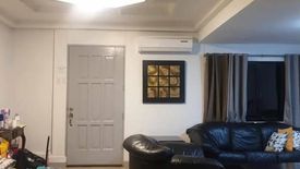 4 Bedroom House for rent in San Antonio, Metro Manila near MRT-3 Shaw Boulevard