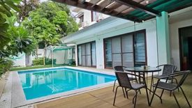 4 Bedroom House for rent in San Lorenzo, Metro Manila near MRT-3 Ayala