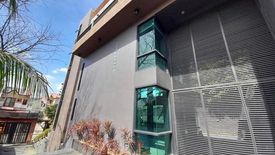 5 Bedroom House for rent in Tañong, Metro Manila near LRT-2 Santolan