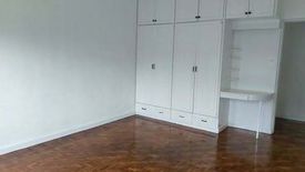 4 Bedroom House for sale in Moonwalk, Metro Manila