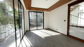 5 Bedroom House for rent in McKinley Hill, Metro Manila