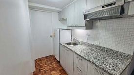 1 Bedroom Apartment for rent in Urdaneta, Metro Manila near MRT-3 Buendia