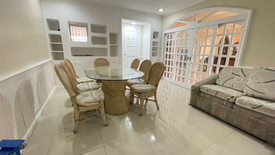 4 Bedroom House for rent in BF Homes, Metro Manila