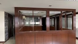 Office for rent in Urdaneta, Metro Manila near MRT-3 Buendia