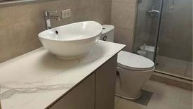 2 Bedroom Condo for rent in Urdaneta, Metro Manila near MRT-3 Buendia