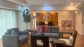2 Bedroom Condo for rent in Urdaneta, Metro Manila near MRT-3 Buendia