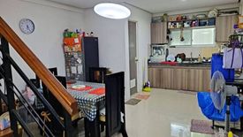 4 Bedroom Townhouse for rent in Barangay 166, Metro Manila