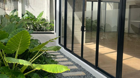 7 Bedroom House for sale in New Alabang Village, Metro Manila