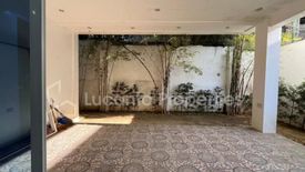 9 Bedroom Townhouse for sale in New Alabang Village, Metro Manila