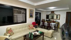 5 Bedroom House for sale in Pulang Lupa Dos, Metro Manila