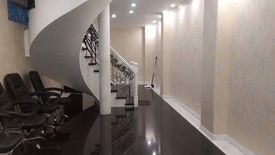 Warehouse / Factory for rent in Sikatuna Village, Metro Manila