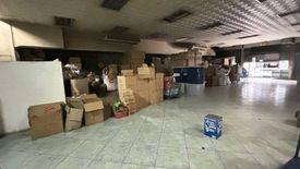 Shophouse for rent in Guadalupe Nuevo, Metro Manila near MRT-3 Guadalupe