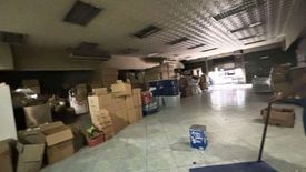 Shophouse for rent in Guadalupe Nuevo, Metro Manila near MRT-3 Guadalupe