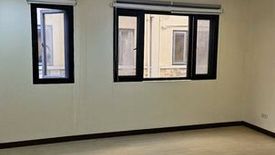 4 Bedroom Townhouse for rent in Maytunas, Metro Manila