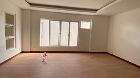 6 Bedroom House for sale in Commonwealth, Metro Manila