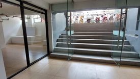 Shophouse for rent in Wack-Wack Greenhills, Metro Manila near MRT-3 Shaw Boulevard