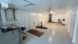 4 Bedroom Townhouse for rent in Urdaneta, Metro Manila near MRT-3 Buendia