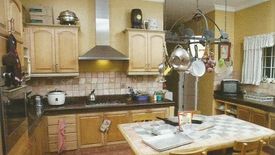 5 Bedroom House for sale in Loyola Heights, Metro Manila near LRT-2 Katipunan