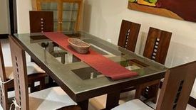 2 Bedroom House for rent in San Lorenzo, Metro Manila near MRT-3 Ayala