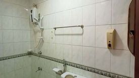 5 Bedroom House for rent in Mariana, Metro Manila near LRT-2 Gilmore