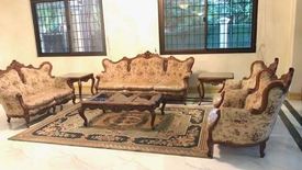 5 Bedroom House for sale in Bagumbayan, Metro Manila