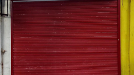 Shophouse for rent in Bangkal, Metro Manila near MRT-3 Magallanes