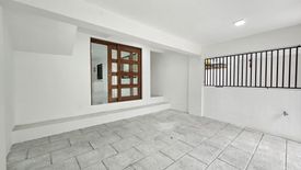 4 Bedroom House for sale in Pilar, Metro Manila