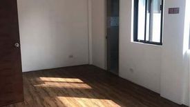 2 Bedroom Townhouse for rent in Little Baguio, Metro Manila