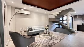 5 Bedroom Townhouse for sale in Maytunas, Metro Manila