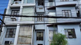 Shophouse for sale in Bangkal, Metro Manila near MRT-3 Magallanes