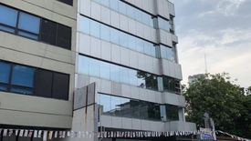 Shophouse for sale in Malate, Metro Manila near LRT-1 Vito Cruz