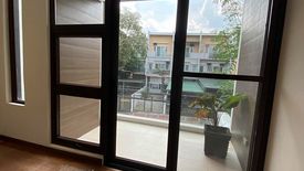 4 Bedroom Townhouse for sale in Central, Metro Manila