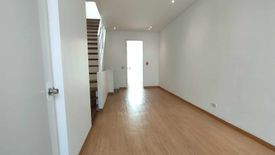 3 Bedroom Townhouse for sale in Central, Metro Manila