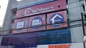 Office for rent in Veterans Village, Metro Manila near LRT-1 Roosevelt