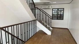 Shophouse for rent in Guitnang Bayan II, Rizal