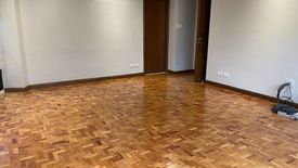 3 Bedroom Hotel / Resort for rent in Urdaneta, Metro Manila near MRT-3 Ayala