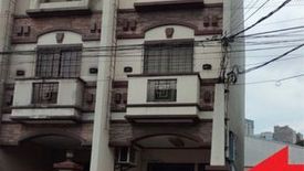 4 Bedroom Townhouse for rent in San Antonio, Metro Manila near MRT-3 Shaw Boulevard